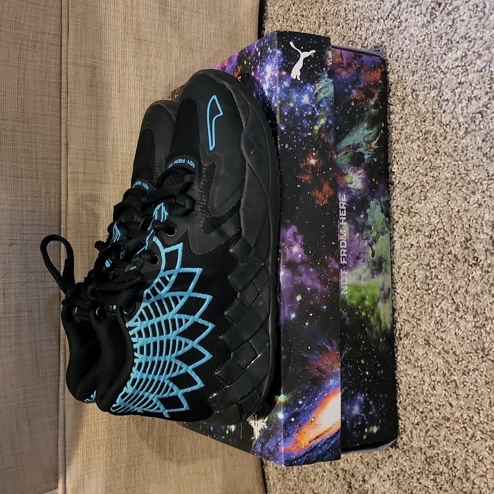 MB 01 "Buzz City" Lamelo Ball Sneakers USED